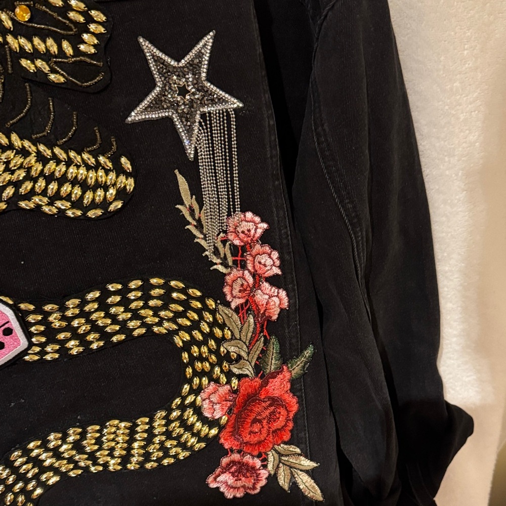 Taylor Swift FANS Bling Custom Made Black Denim Jacket For The ERAS CONCERT. PC1 - Picture 8 of 10